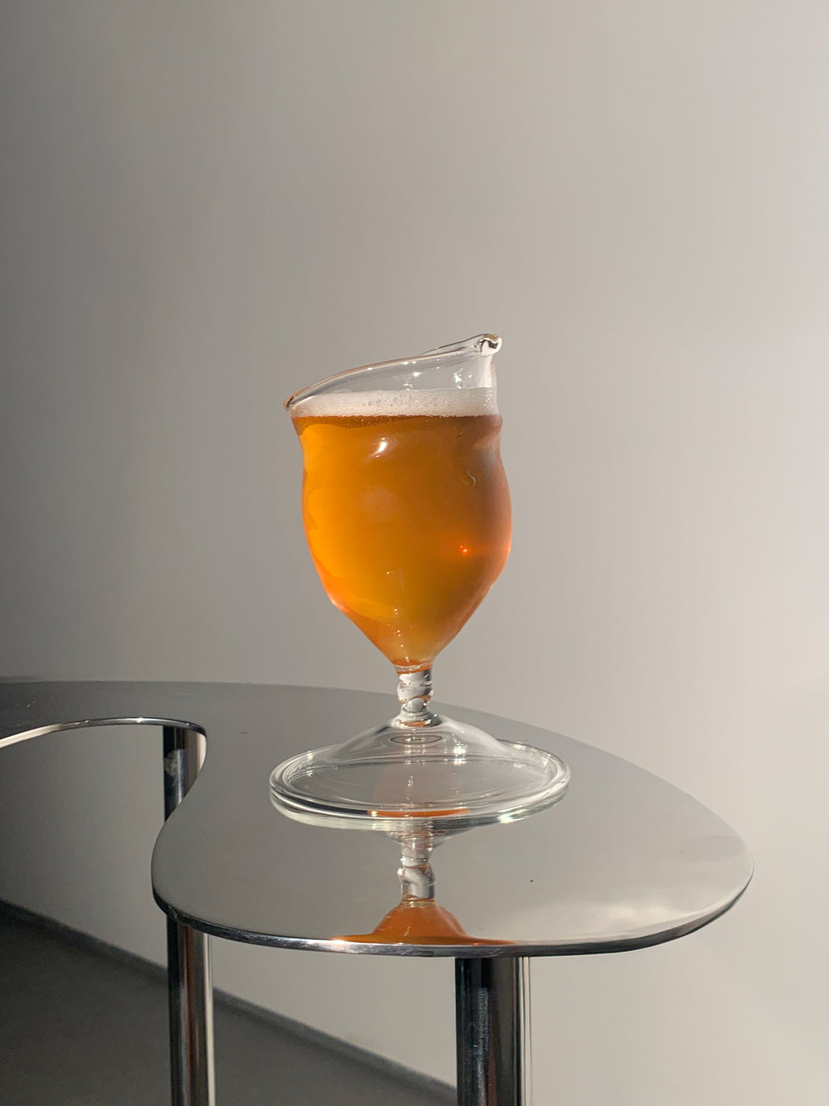 Cañita, the smaller glass of the pair, in clear hand-sculpted borosilicate glass, Rain and Rivers
