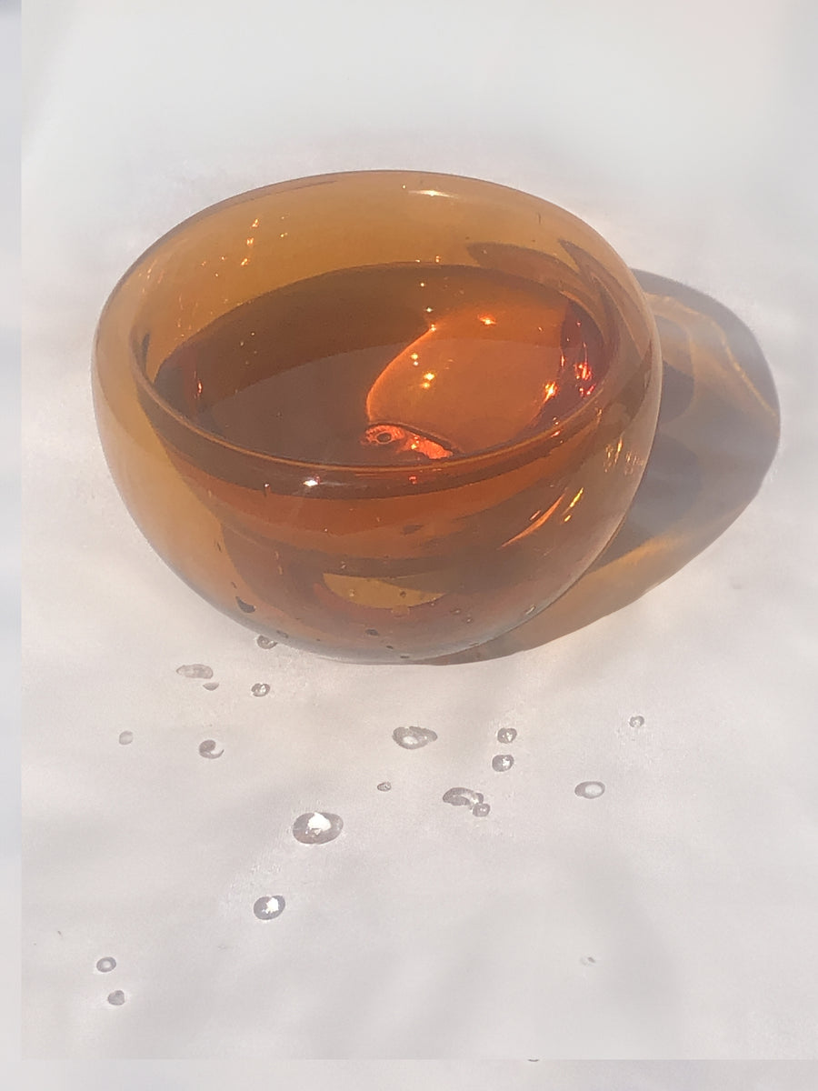 Flotar (2023), sculptural glassware homage to Lina Bo Bardi by Magdalena Hart, image 3 of 5