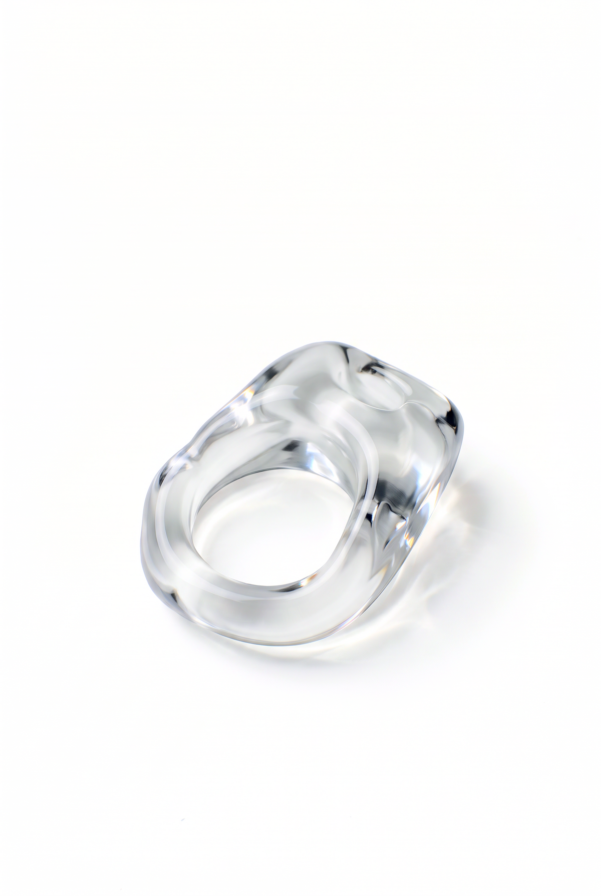 Rain and Rivers Flower-Picking Glass Ring 0132 – chunky hand-sculpted clear borosilicate glass ring with organic sculpted top, handmade in Barcelona, product photo on white
